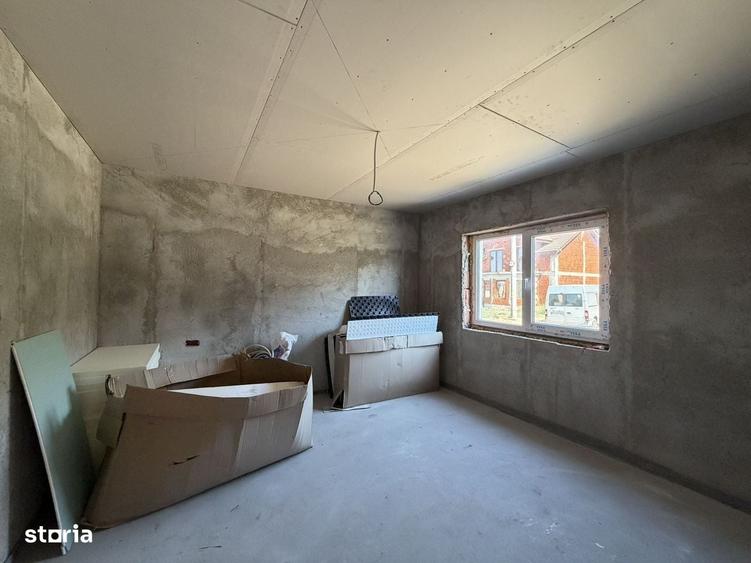 Casă cu 4 camere în Central