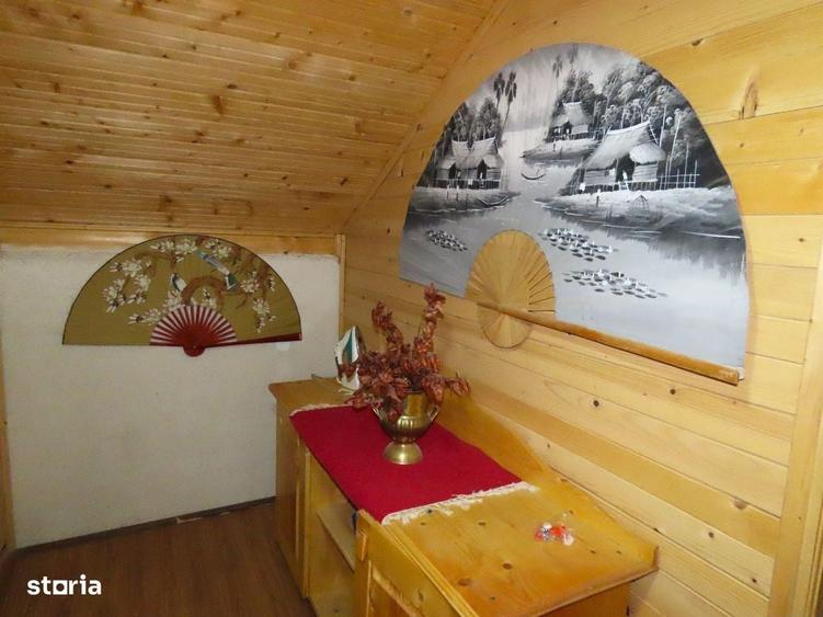 Casă cu 4 camere cu Teren 200 Mp în Moroeni