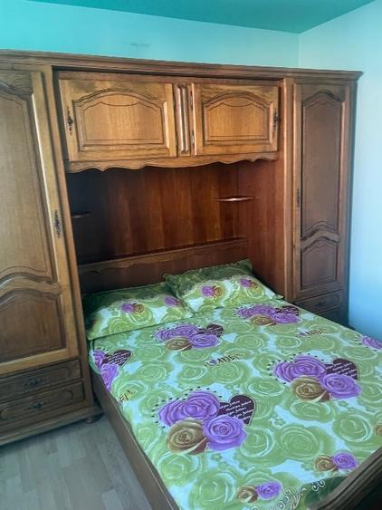 Apartament cu 3 camere decomandat, mobilat în Central