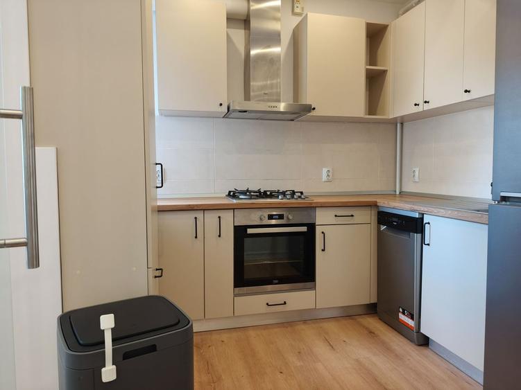 Apartament cu 2 camere, mobilat în Ghencea