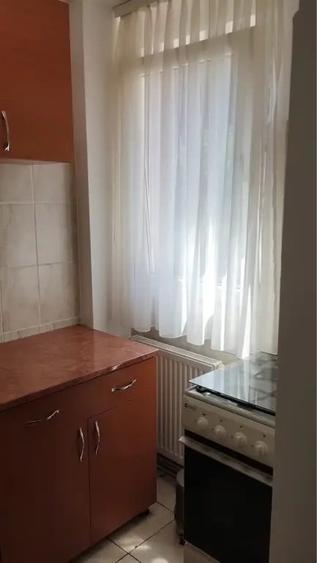 Garsonieră semidecomandată în Central