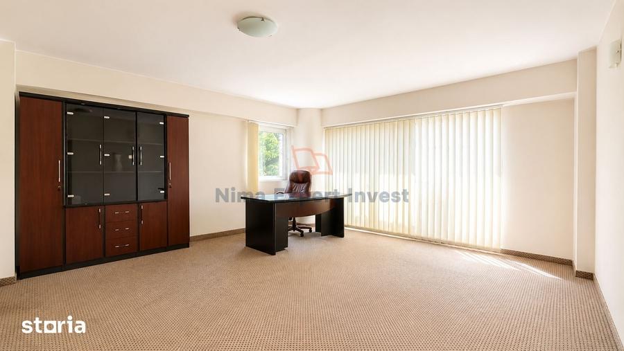 Apartament cu 4 camere în Centrul Civic