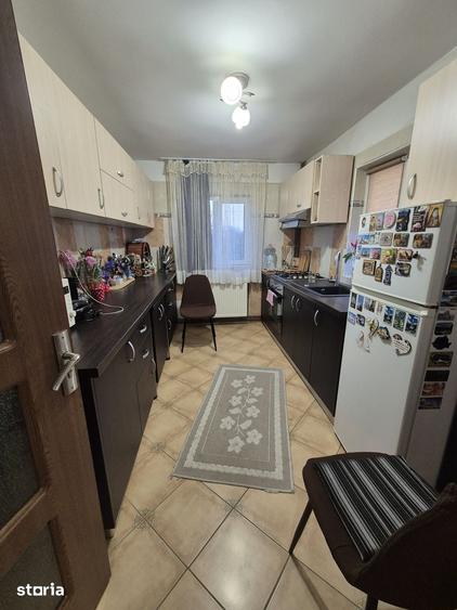 Casă cu 4 camere cu Teren 500 Mp în Valea Călugărească