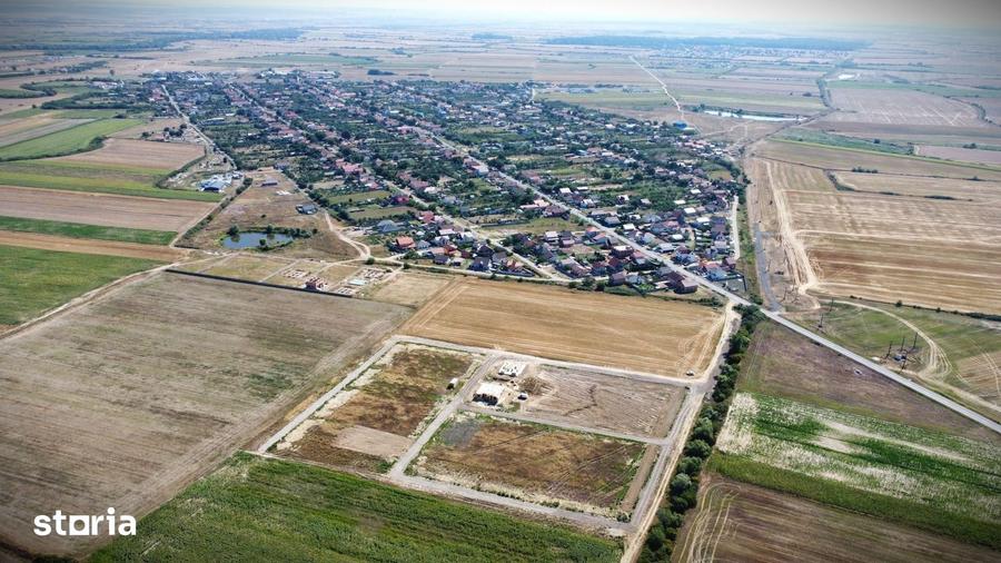 Terenuri intre Mosnita si Bucovat, cu gaz, apa, curent 62 euro/mp+TVA - 2