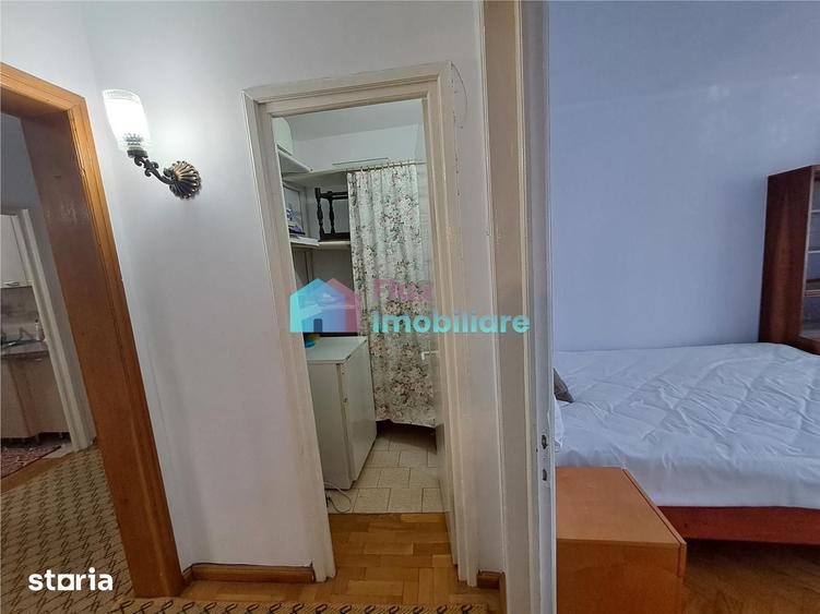 Apartament cu 3 camere decomandat în Central