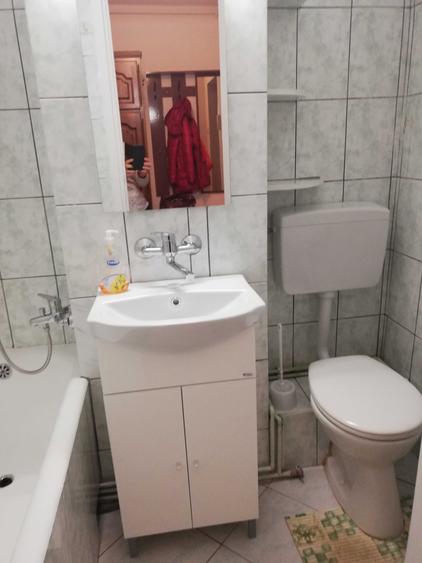 Garsonieră decomandată în 7 Noiembrie