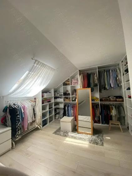 Casă cu 3 camere în Central