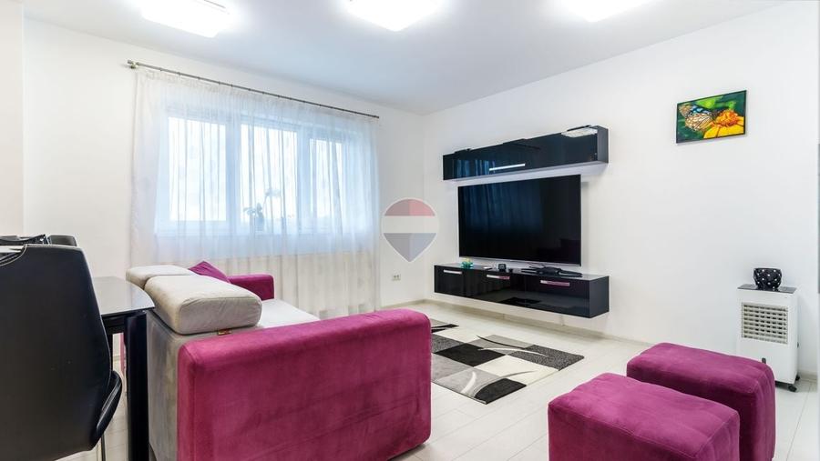 Apartament cu 3 camere semidecomandat, mobilat în Mănăștur