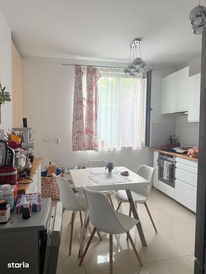 Casă cu 4 camere cu Teren 410 Mp în Central