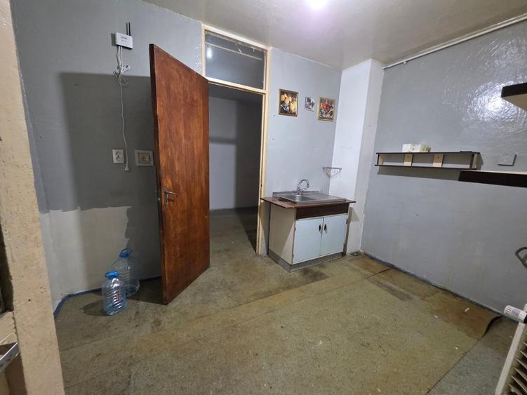 Apartament cu 2 camere semidecomandat în 1 Decembrie 1918