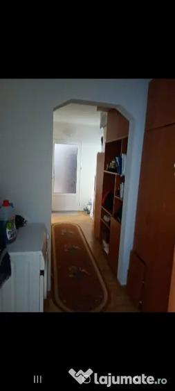Inchiriez apartament 2 camere - 4