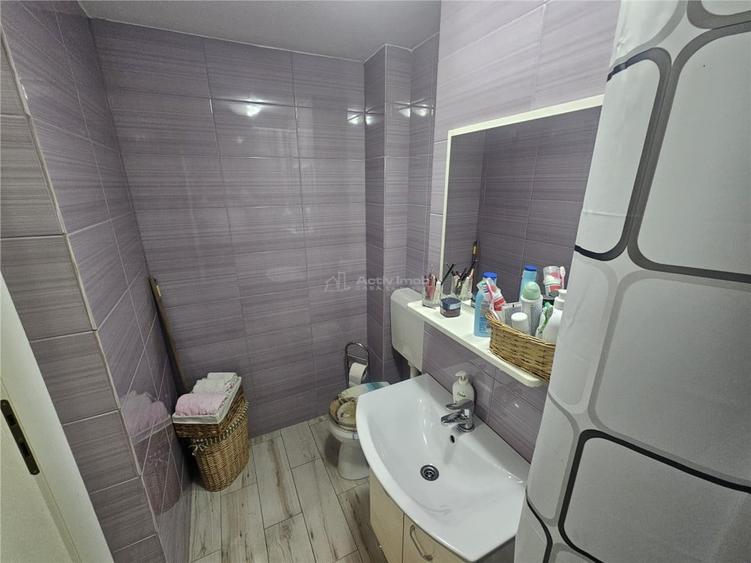 Apartament cu 2 camere decomandat în Calea Caransebeșului