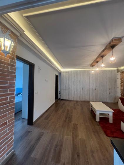 Apartament cu 3 camere în Florești