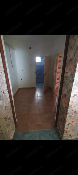 Casă cu 2 camere cu Teren 731 Mp în Exterior Vest