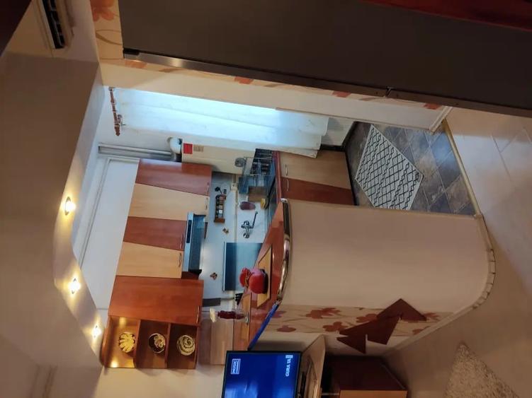 Apartament cu 2 camere semidecomandat în Mărăști