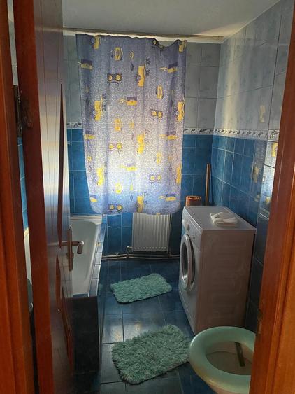 Apartament cu 3 camere decomandat în 9 Mai