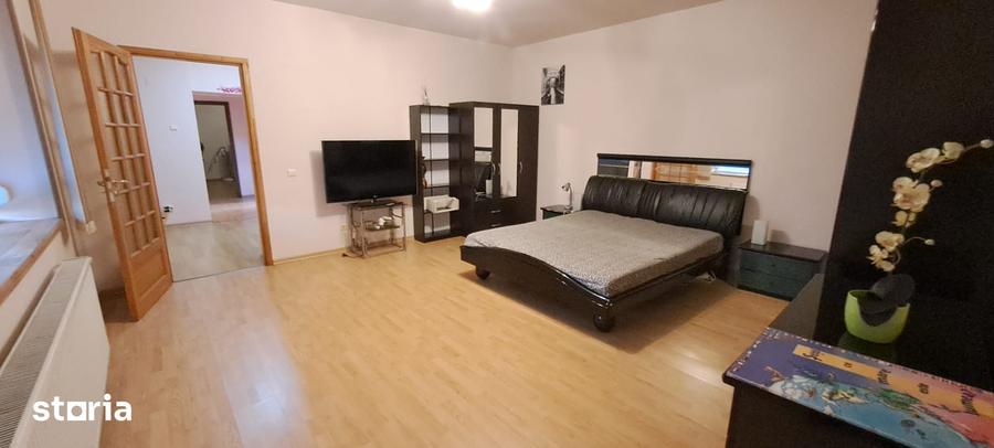 Casă cu 4 camere cu Teren 200 Mp în Baicului