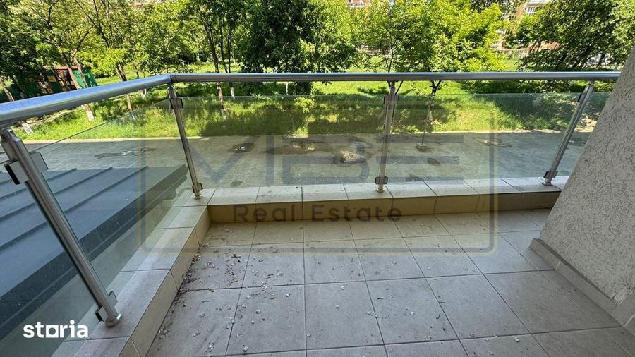 Apartament cu 2 camere semidecomandat, mobilat în Tătărași