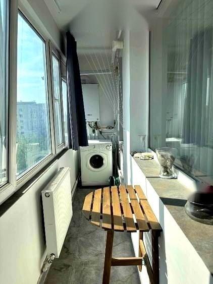 Apartament cu 3 camere decomandat, mobilat în Drumul Taberei