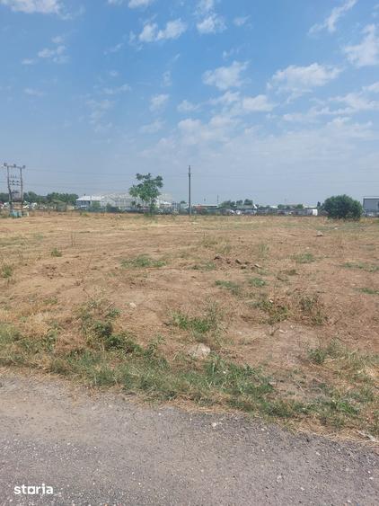 Teren de 14800 mp, în Central