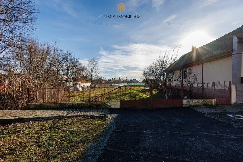 Teren Construcții intravilan de 1340 mp, în Remetea Mare