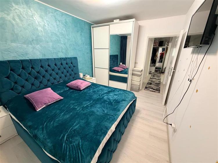 Apartament cu 2 camere decomandat în Aeroport