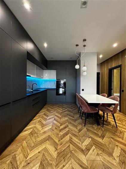 Apartament cu 2 camere semidecomandat, mobilat în Sopor
