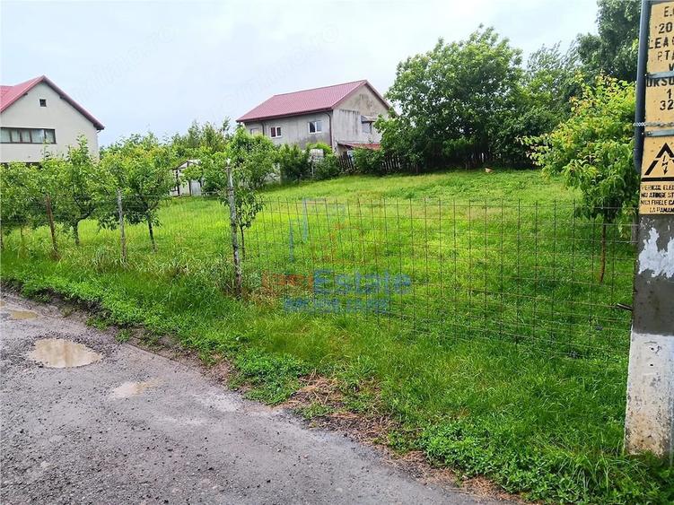 Teren de 514 mp, în Valea Ursului