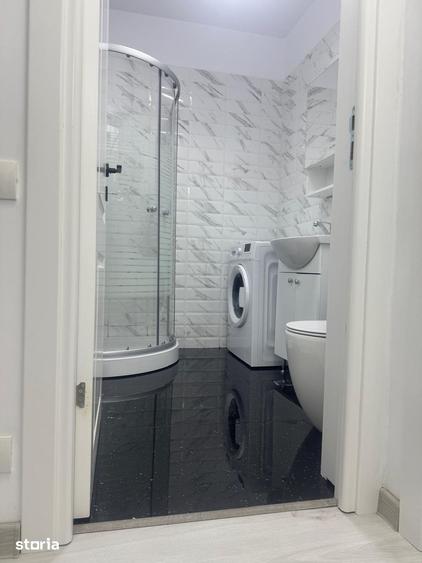 Apartament cu 2 camere semidecomandat în Ferentari
