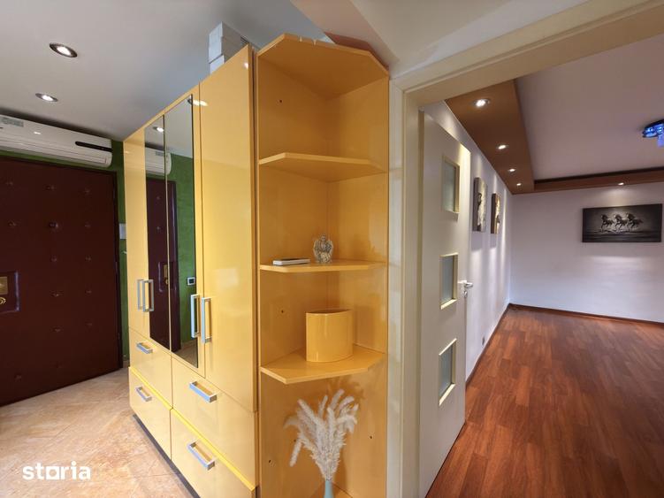 Apartament cu 2 camere decomandat în Lipovei