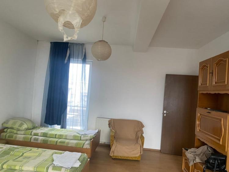 Apartament cu 3 camere decomandat în Mărăști