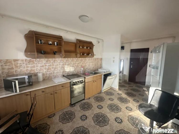 Apartament cu 2 camere decomandat în Carpați 2
