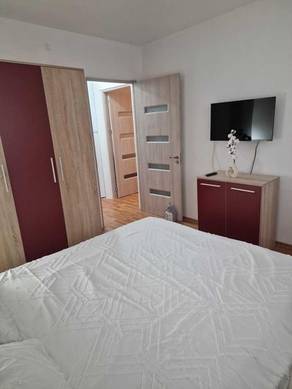 Apartament cu 2 camere semidecomandat, mobilat în Ștefan cel Mare
