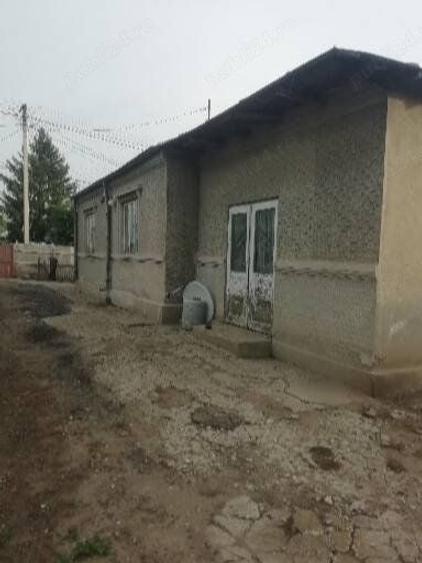 Casă cu 3 camere cu Teren 1000 Mp în Odobești