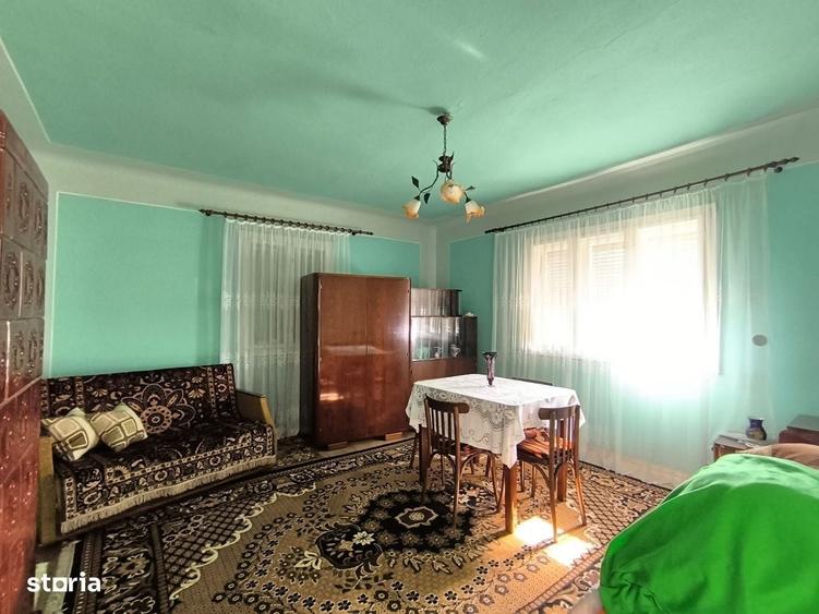 Casă cu 3 camere în Central