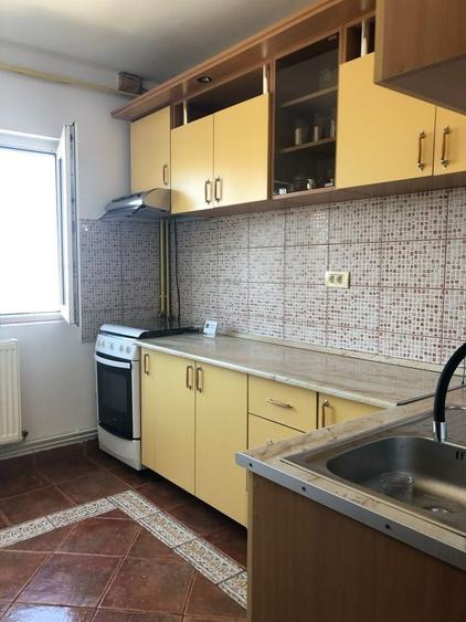 Apartament cu 3 camere nedecomandat în Central