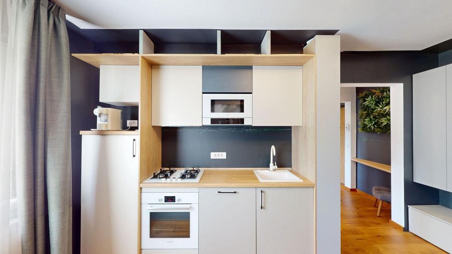 Apartament cu 3 camere semidecomandat, mobilat în Astra