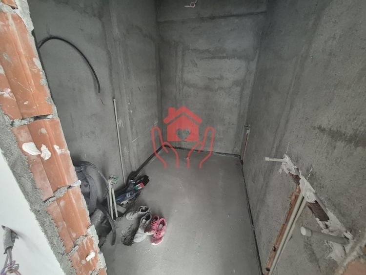 Apartament cu 2 camere semidecomandat în Eminescu