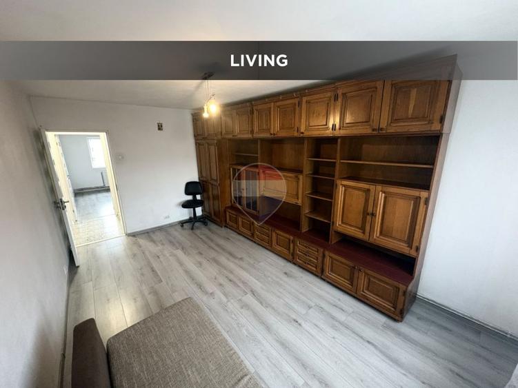 Apartament cu 2 camere decomandat, mobilat în Republicii