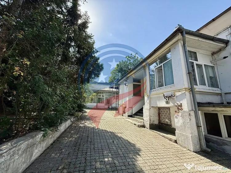 Spațiu comercial, de 800 mp, în Ultracentral