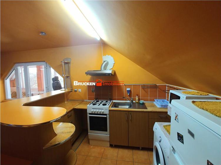 Casă cu 3 camere cu Teren 800 Mp în Central