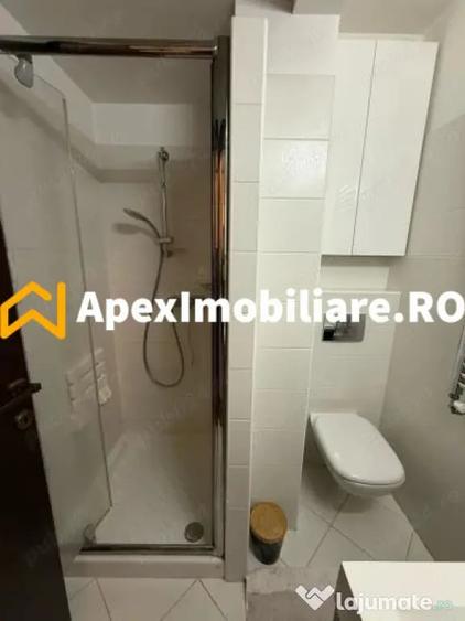 Garsonieră decomandată, mobilată în Universitate