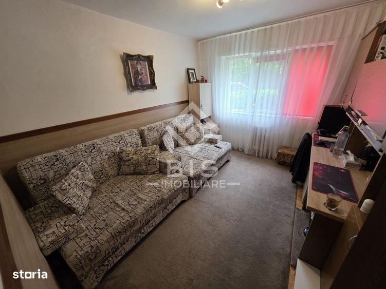 Apartament cu 2 camere decomandat în Domnești