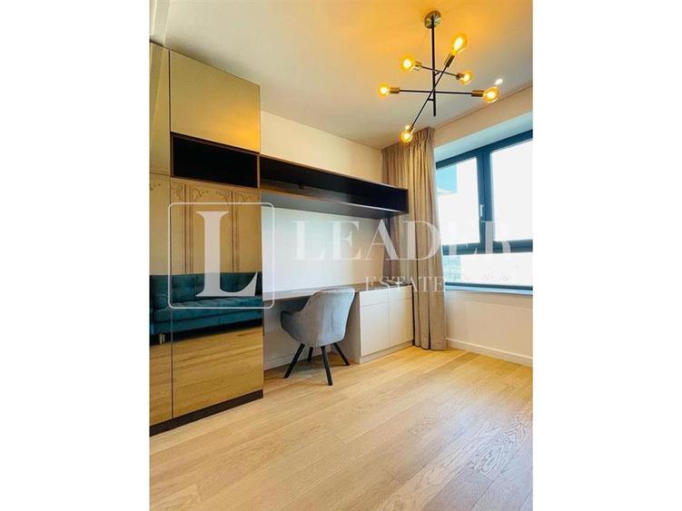 Apartament cu 3 camere decomandat, mobilat în Barbu Văcărescu
