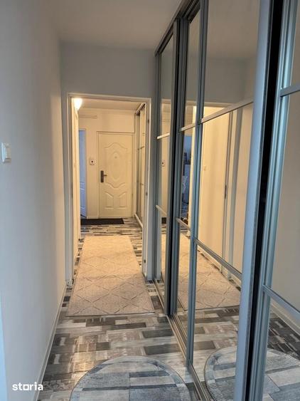 Apartament cu 3 camere în Traian