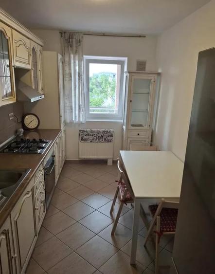 Apartament cu 3 camere în Bucureștii Noi