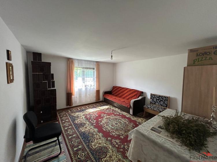Casă cu 6 camere cu Teren 3426 Mp în Vrâncioaia