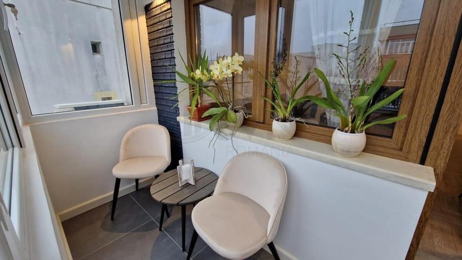 Apartament cu 4 camere semidecomandat, mobilat în Aviației