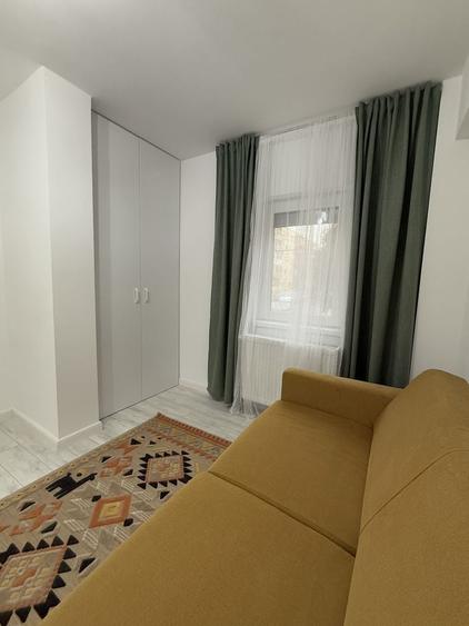 Apartament cu 2 camere decomandat în Miorița