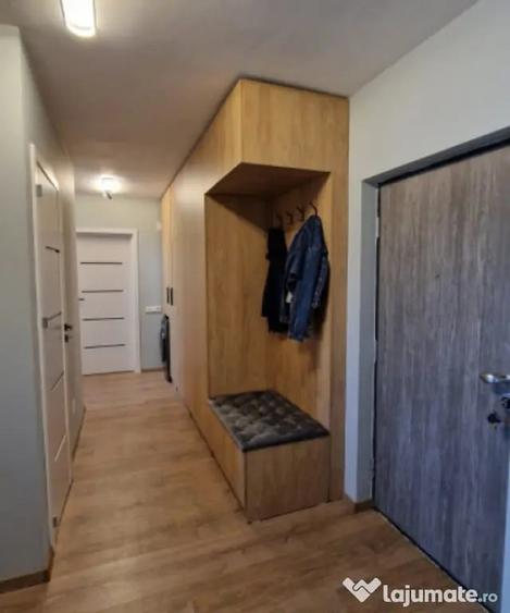 Apartament cu 3 camere semidecomandat în Gheorgheni